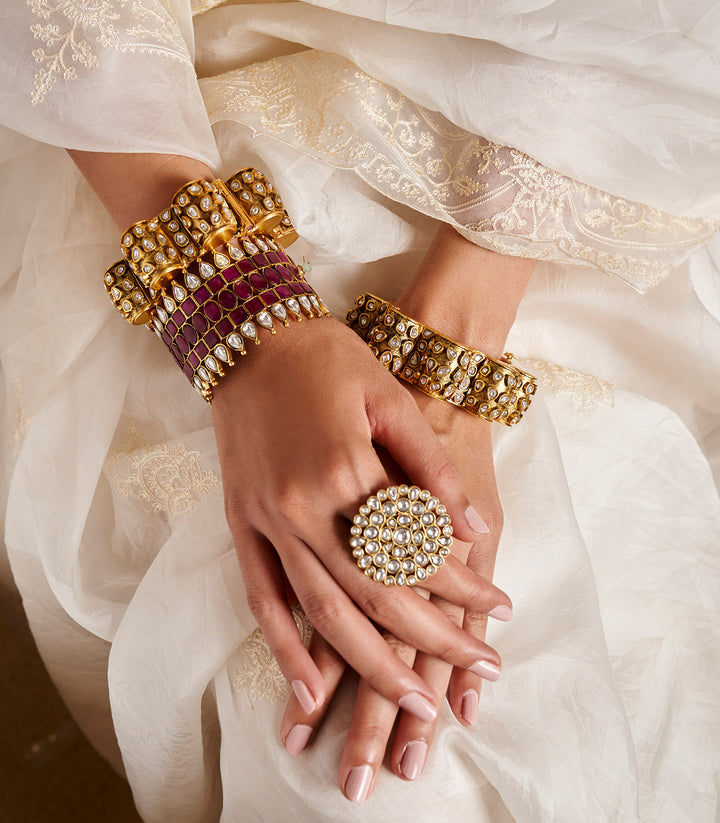 Jayaswi Ruby Kundan Bangle