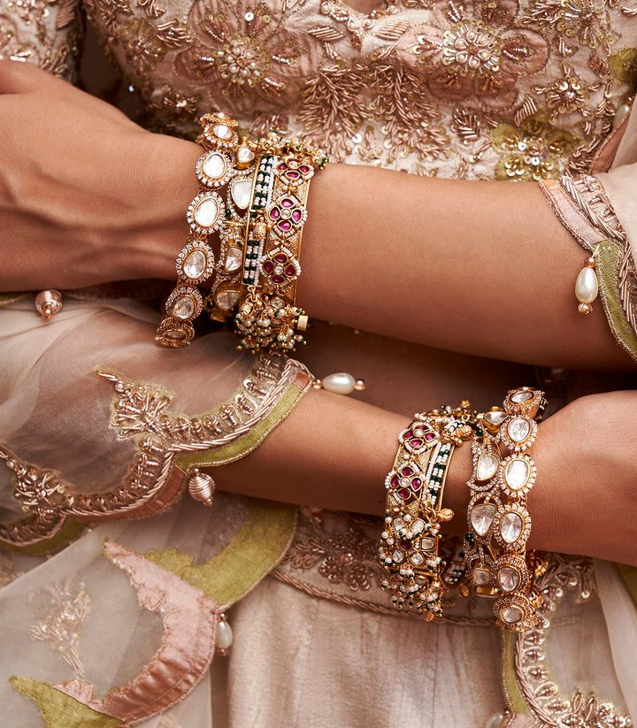 Aawanya Bangles