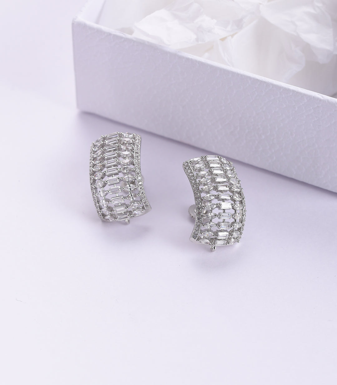 SILVER FINISH ZIRCON STUD