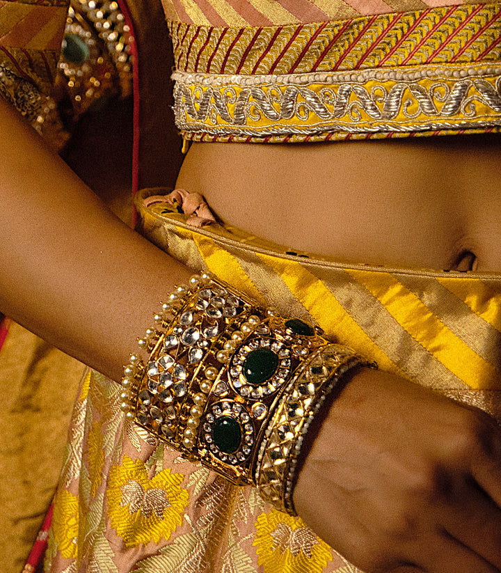 KANYAKA BANGLE