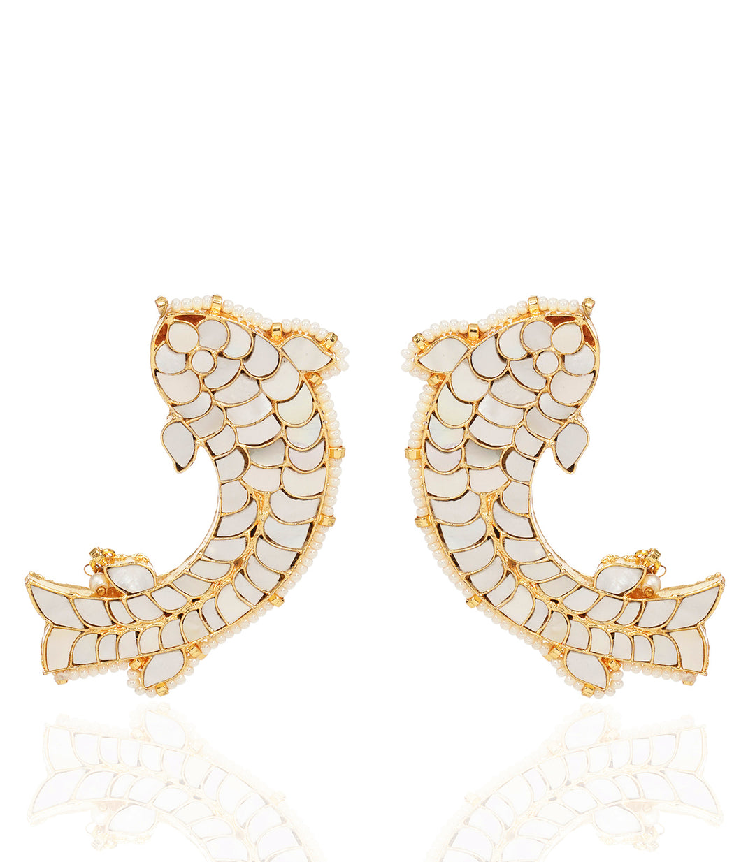 HHRIDA GOLD PLATED  MOTHER OF PEARLS STATEMENT EARRINGS