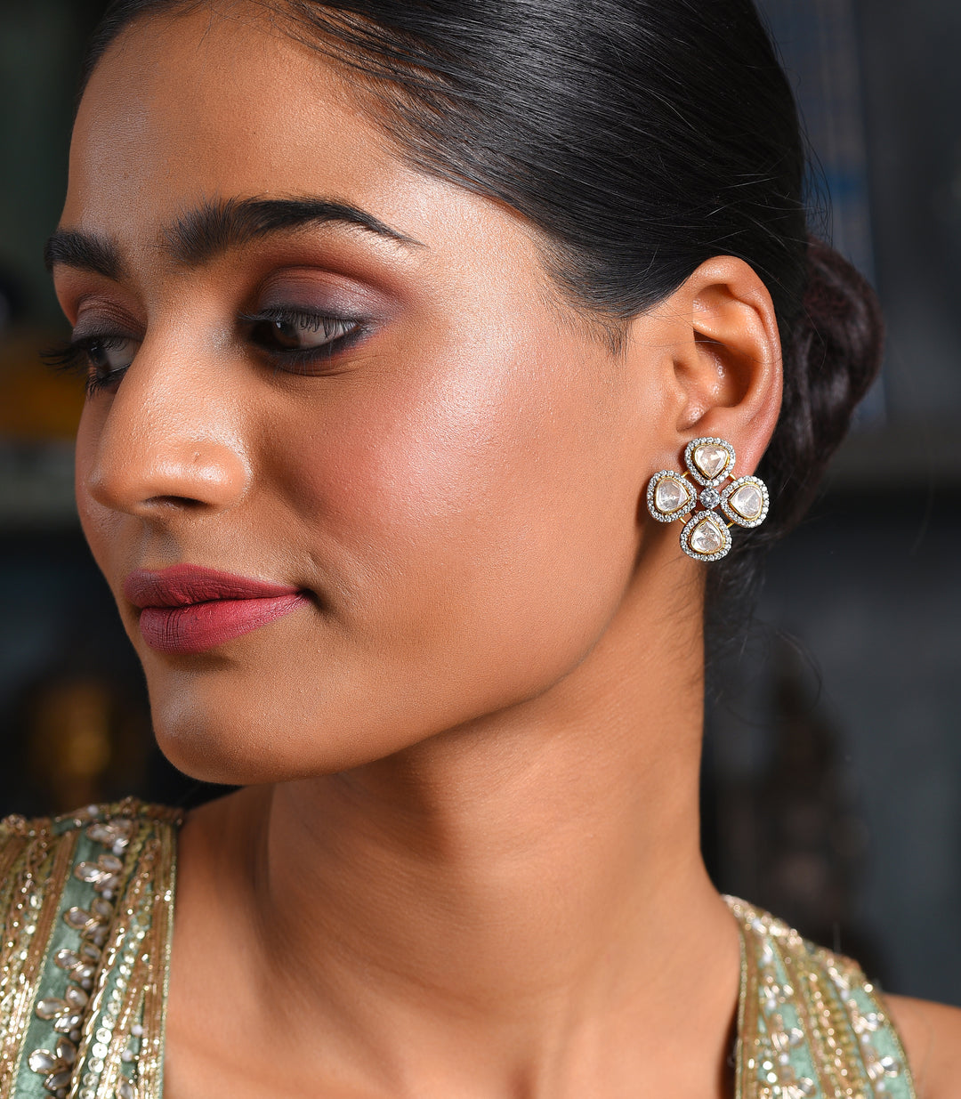 SURABHI MOISSANITE STUD
