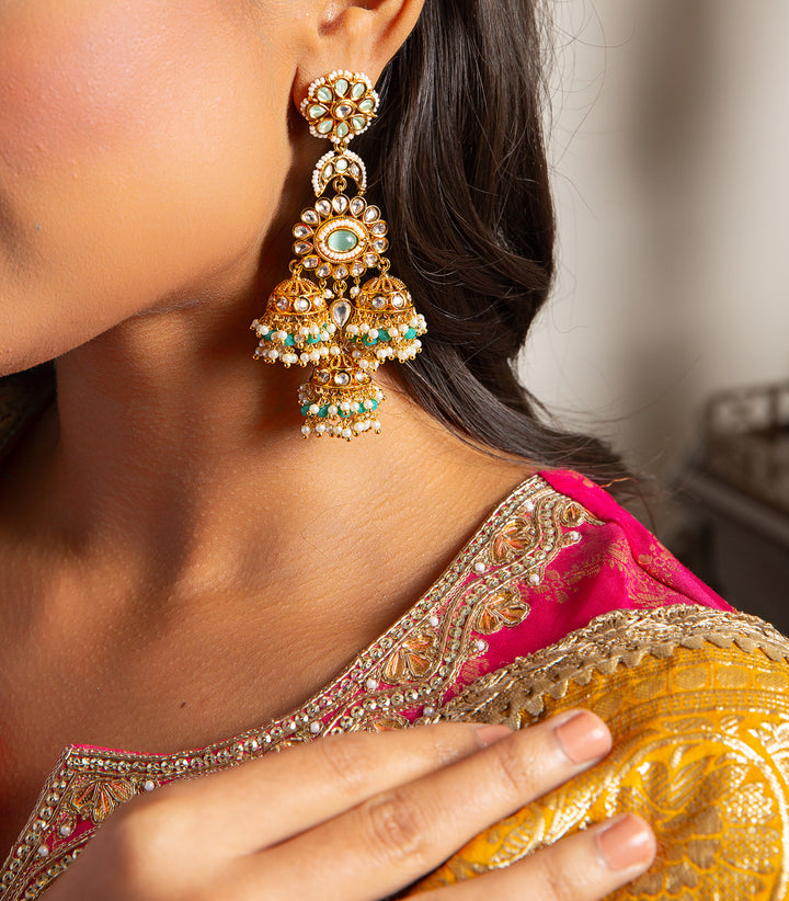 NIHARIKA MINT KUNDAN EARRING