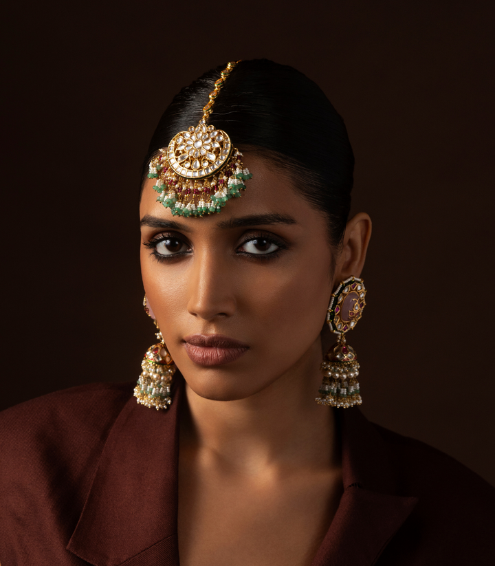 INAYA RED & GREEN KUNDAN TIKA