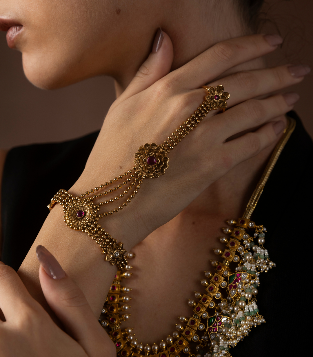 SIMRAN RED GOLD PLATED HATHPHOOLS