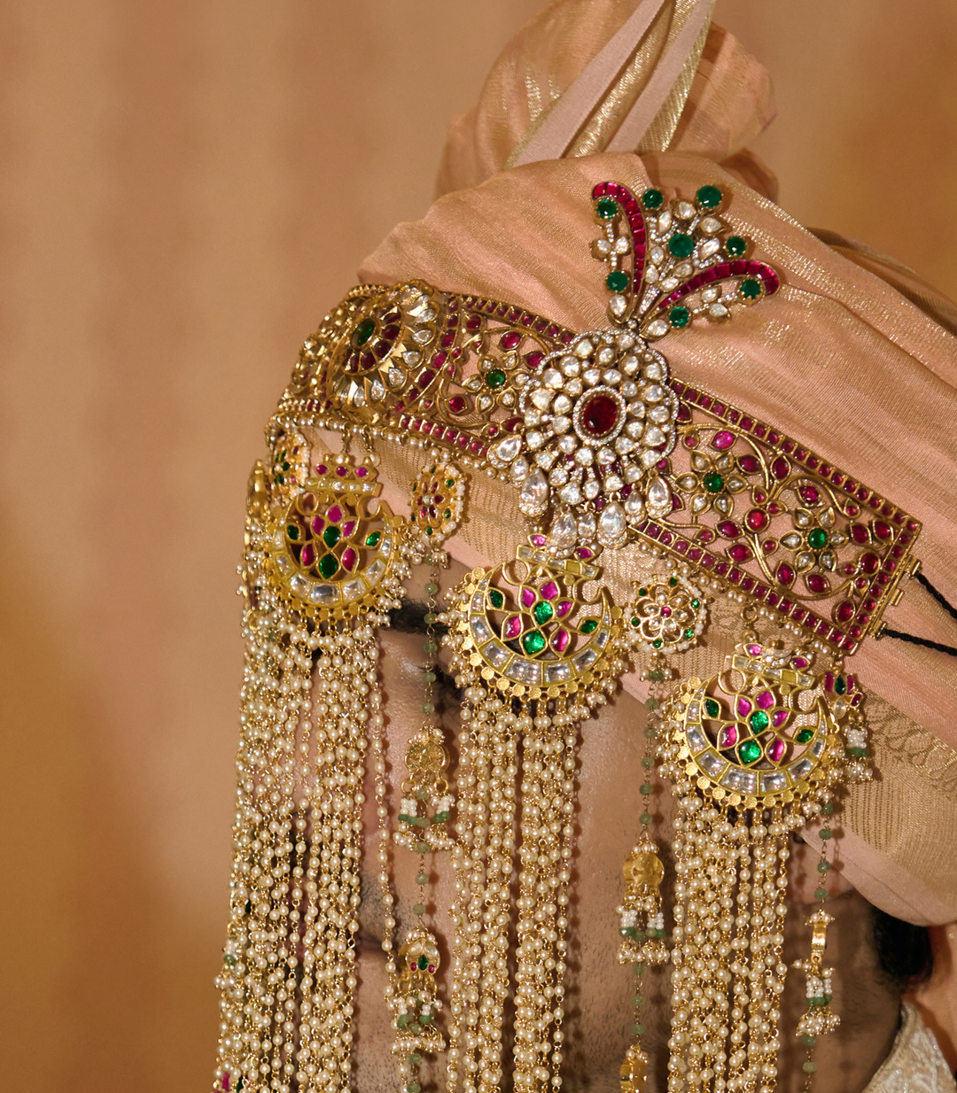 HARSHAVARDHANA RED & GREEN KUNDAN SEHRA