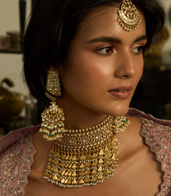 ZOHA  GREEN & WHITE KUNDAN CHANDBALI