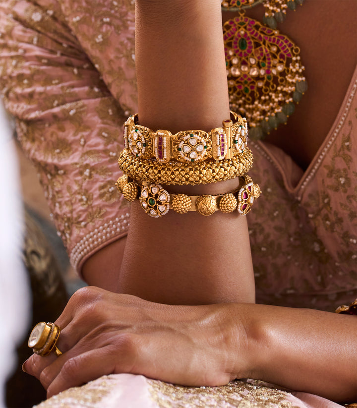 JOSHI GOLD PLATED BANGLES