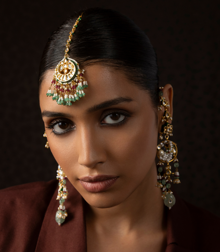 ALOKI GREEN KUNDAN TIKA