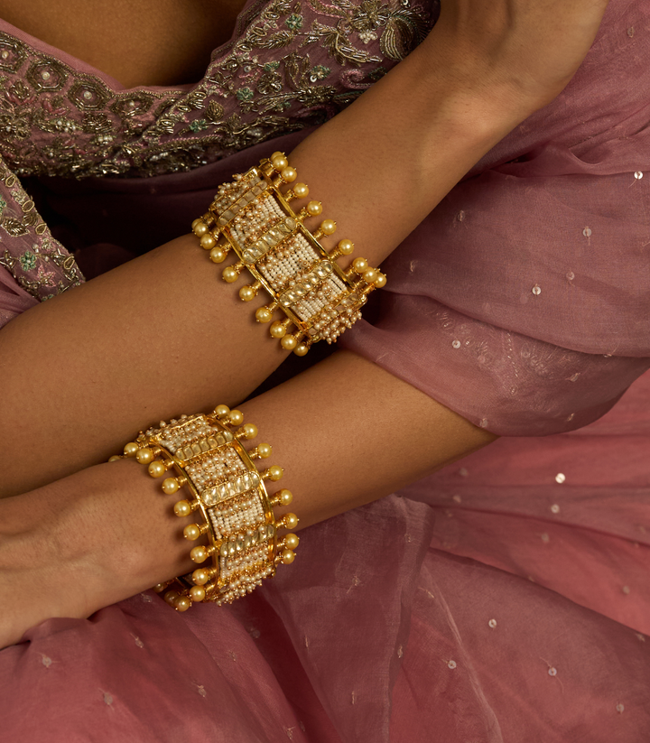 GAURI WHITE KUNDAN BANGLES