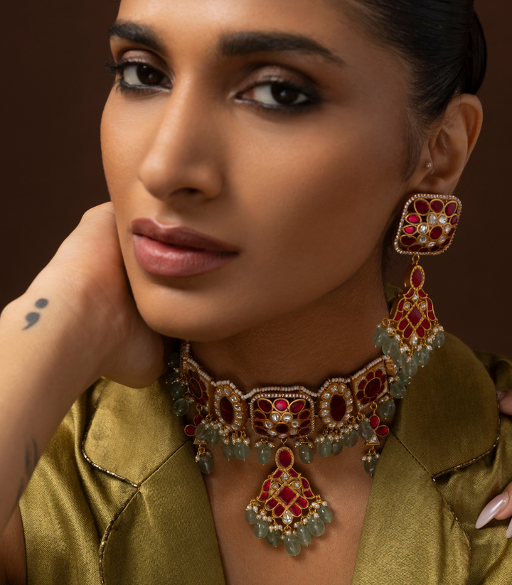 SAANVIKA RED & GREEN KUNDAN CHOKER