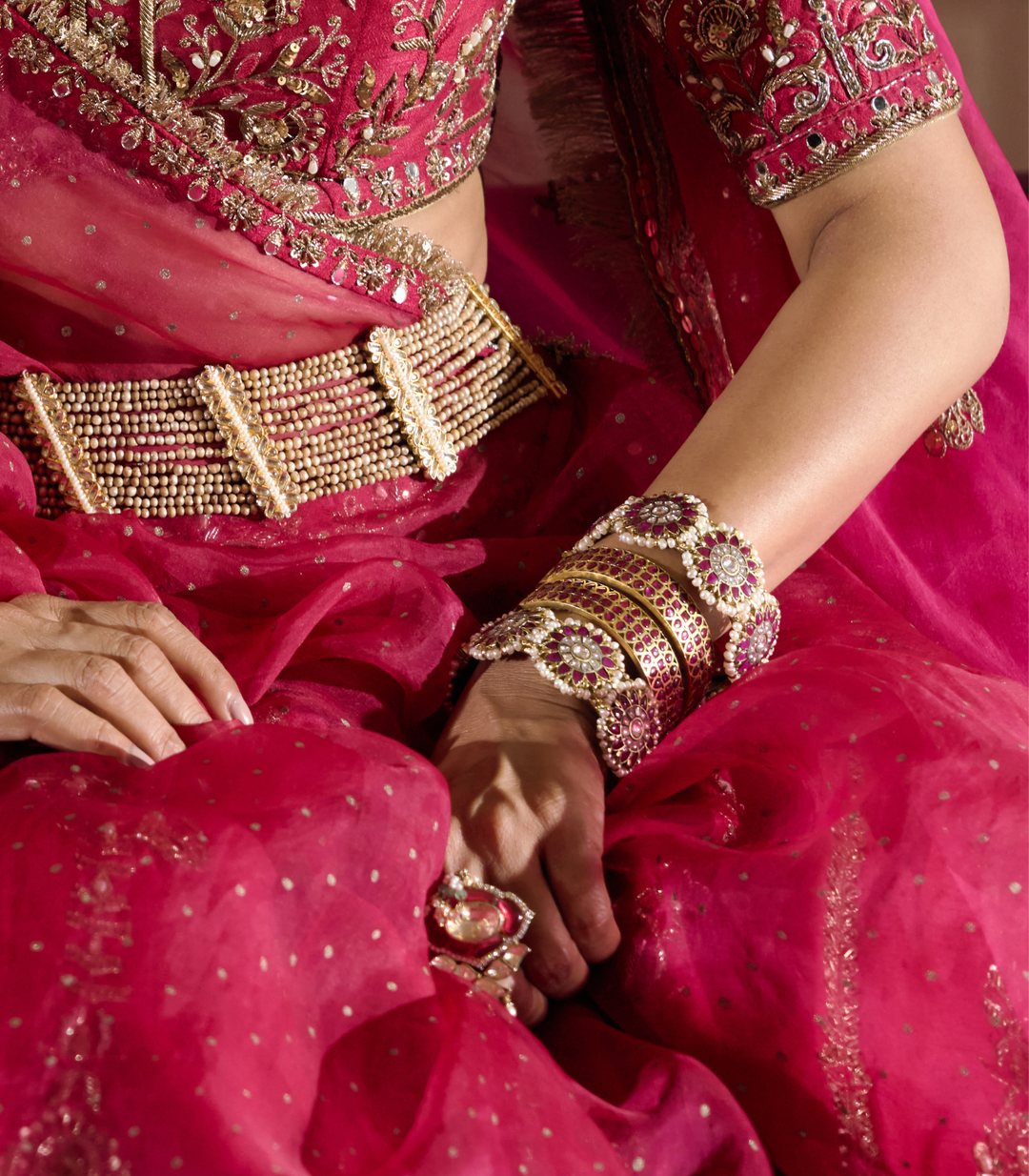 ANANDI RED KUNDAN BANGLES