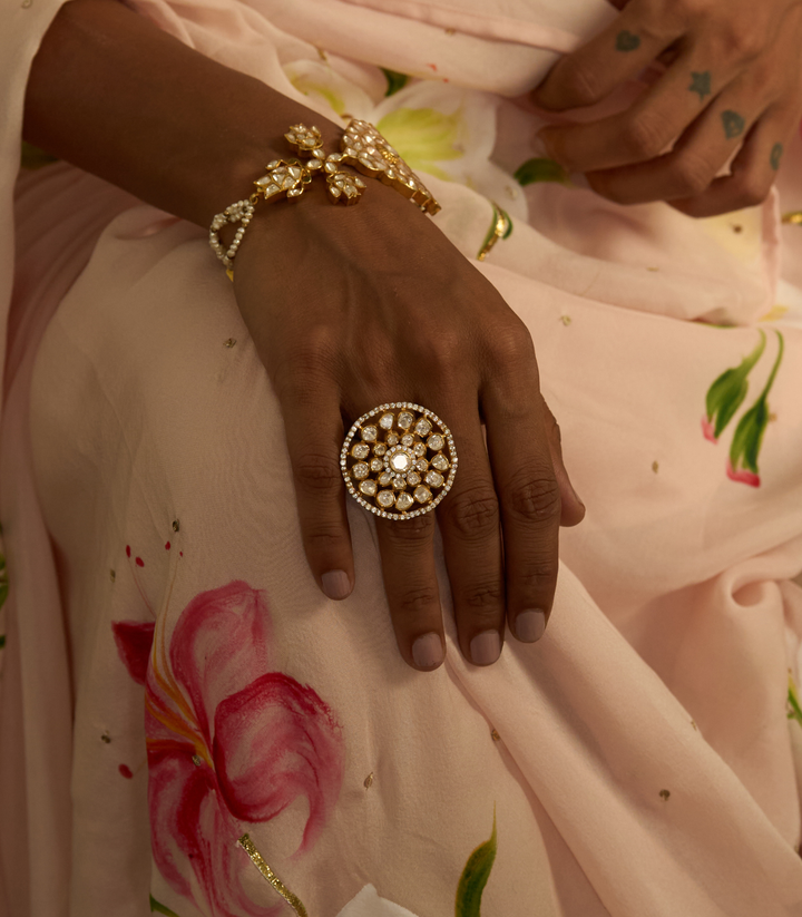 MRIDA MOISSANITE RING