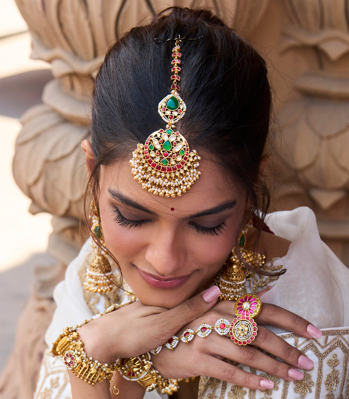 SAPNA RED & GREEN  KUNDAN TIKA