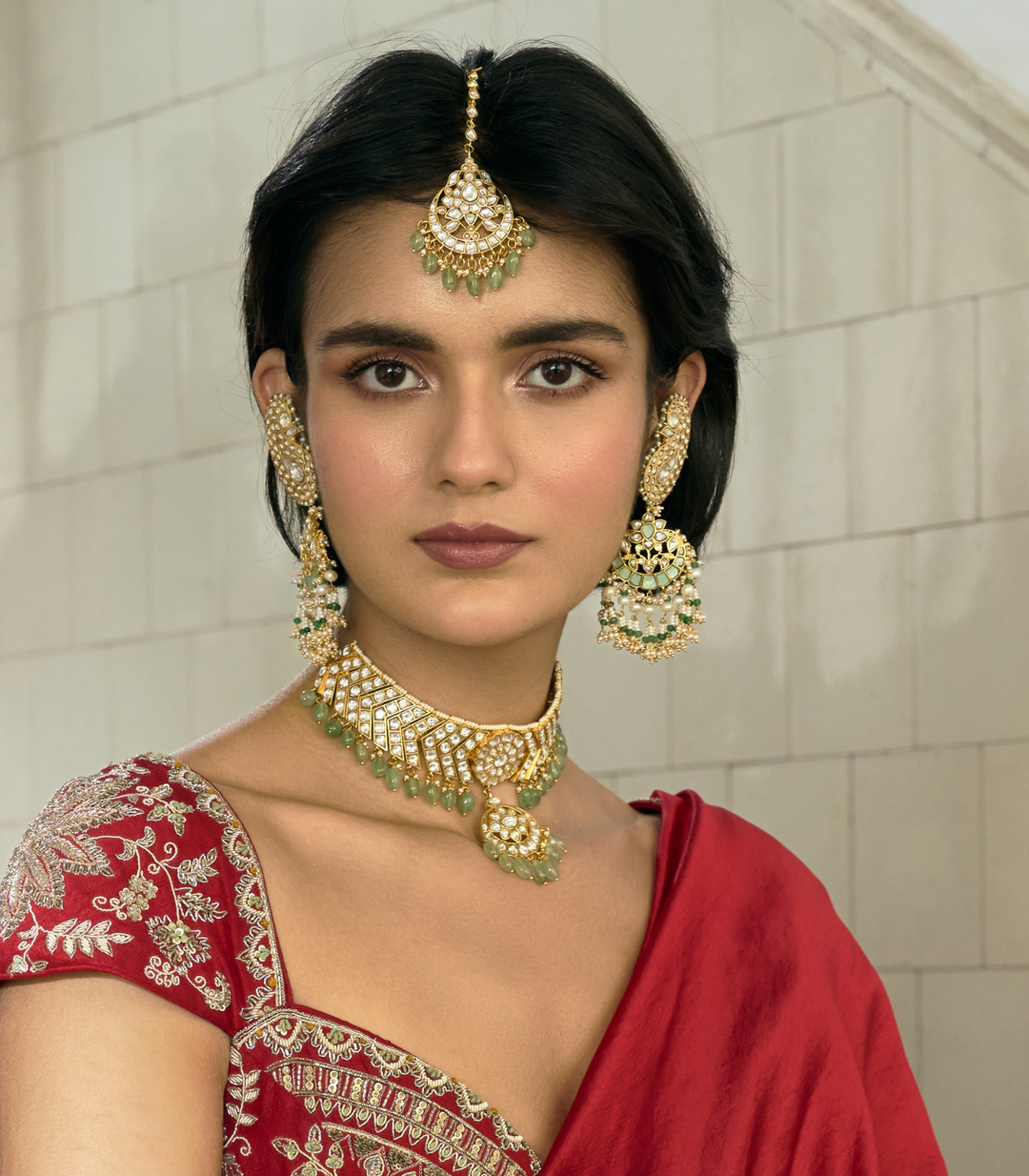 PARUSHI MINT KUNDAN CHANDBALI