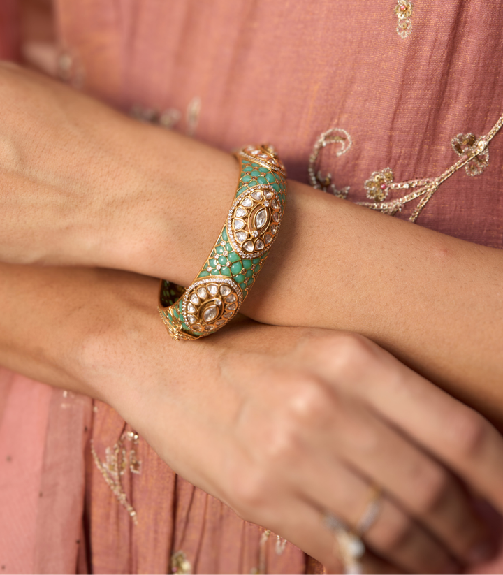 MAANVI MINT POLKI BANGLES