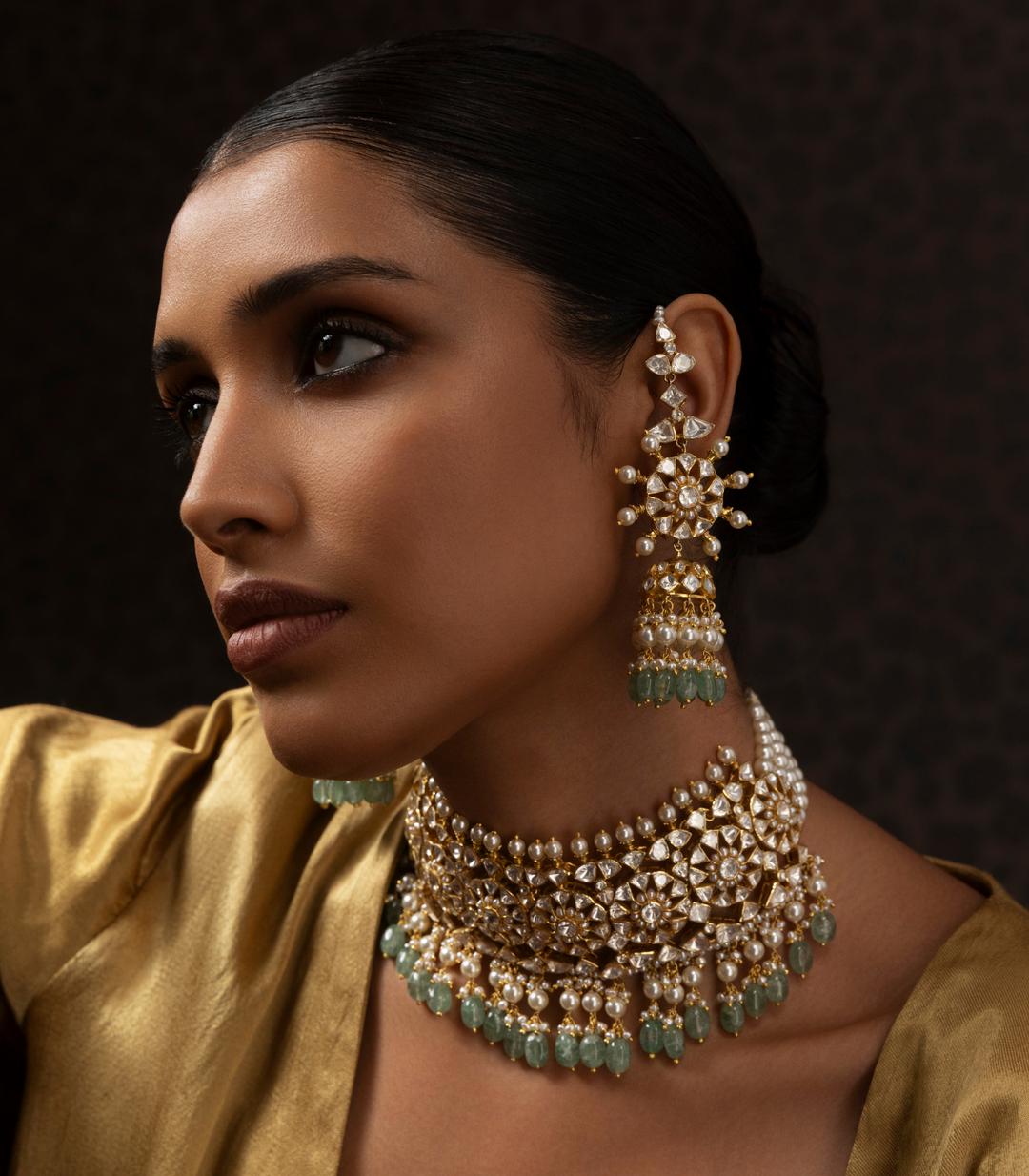 AVIKA GREEN MOISSANITE  NECKLACE SET
