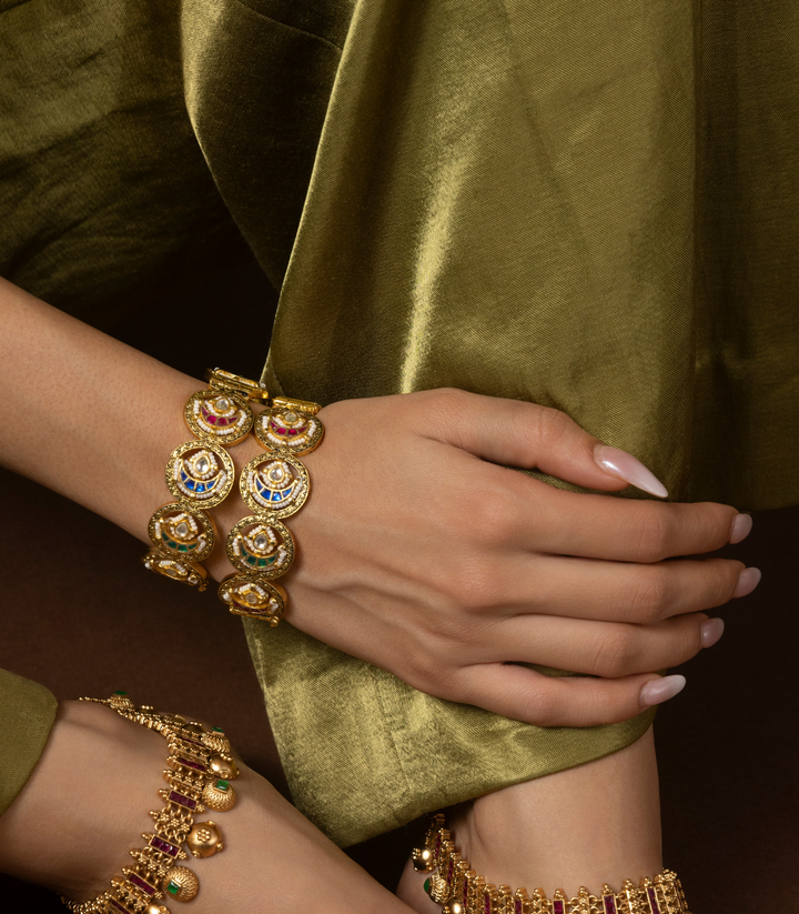 NEHA WHITE KUNDAN BANGLES