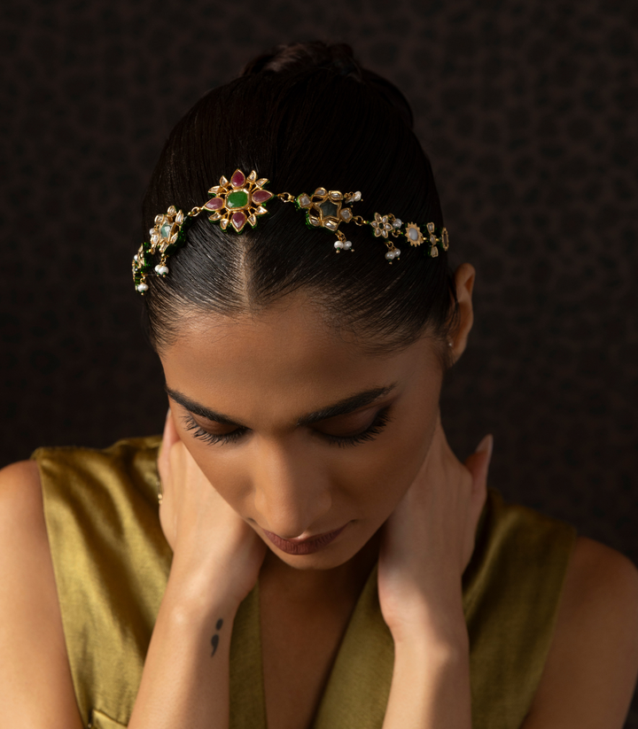 SANVI GREEN KUNDAN SHEESH PECH