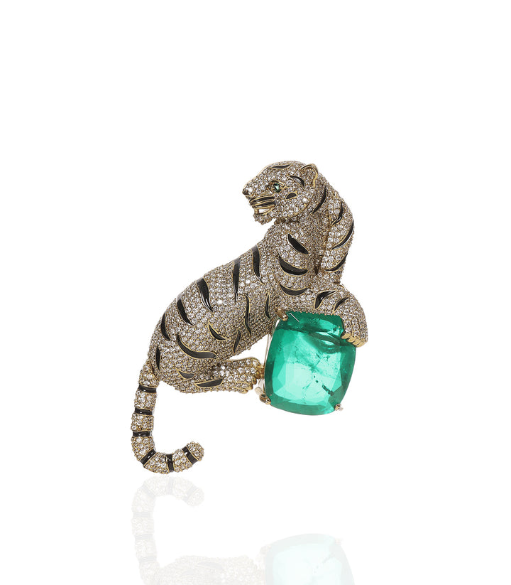NIHARIKA GREEN MOISSANITE BROOCH