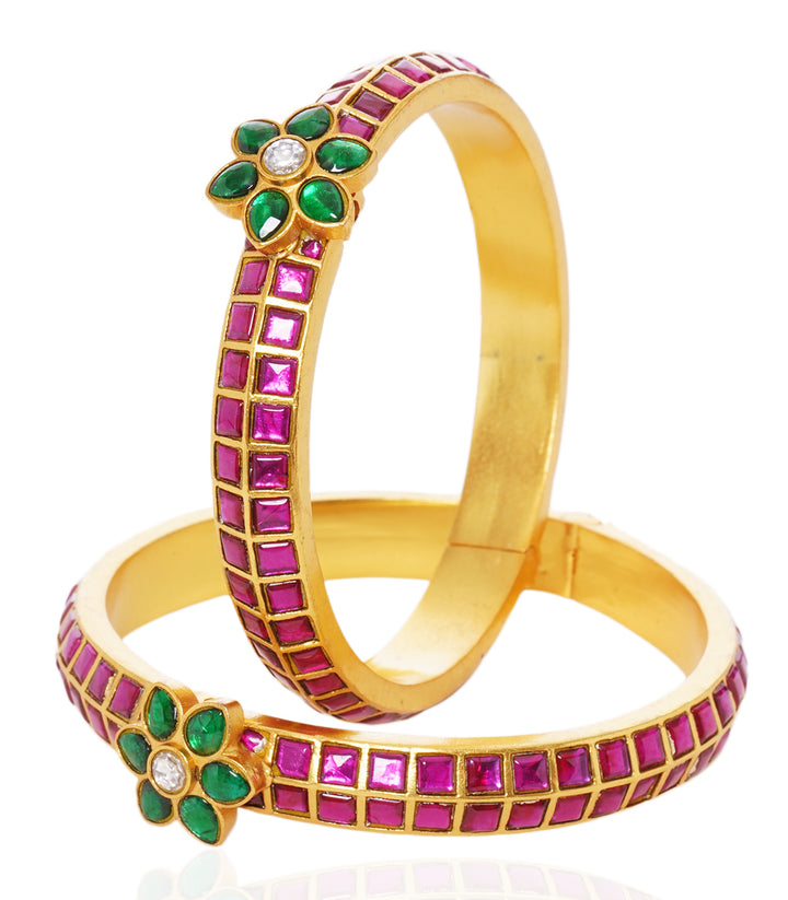 YASHI RED & GREEN  KUNDAN BANGLES