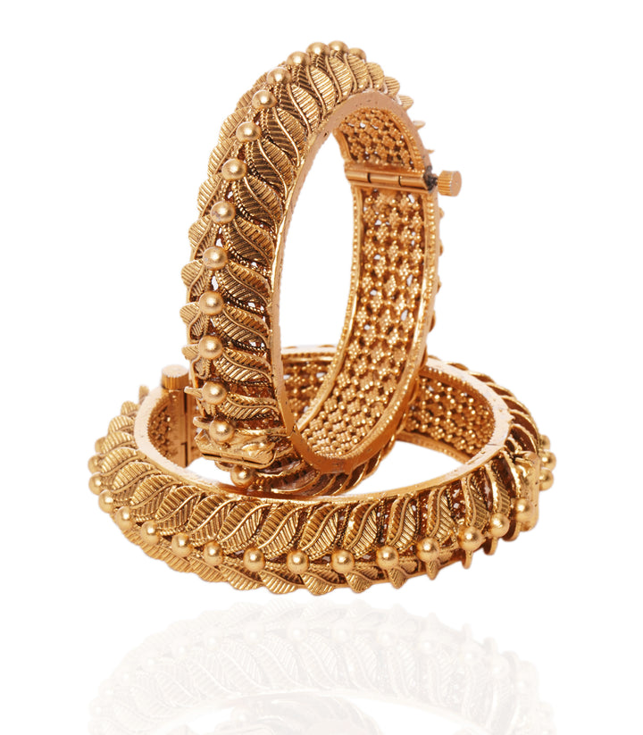 SHWETA GOLD PLATED BANGLES