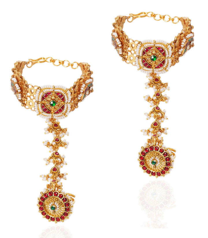 CHANDRIKA RED & GREEN  KUNDAN HATHPHOOL