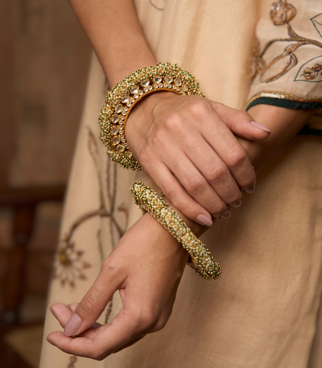 Aradhya Gajra Kundan Bangles