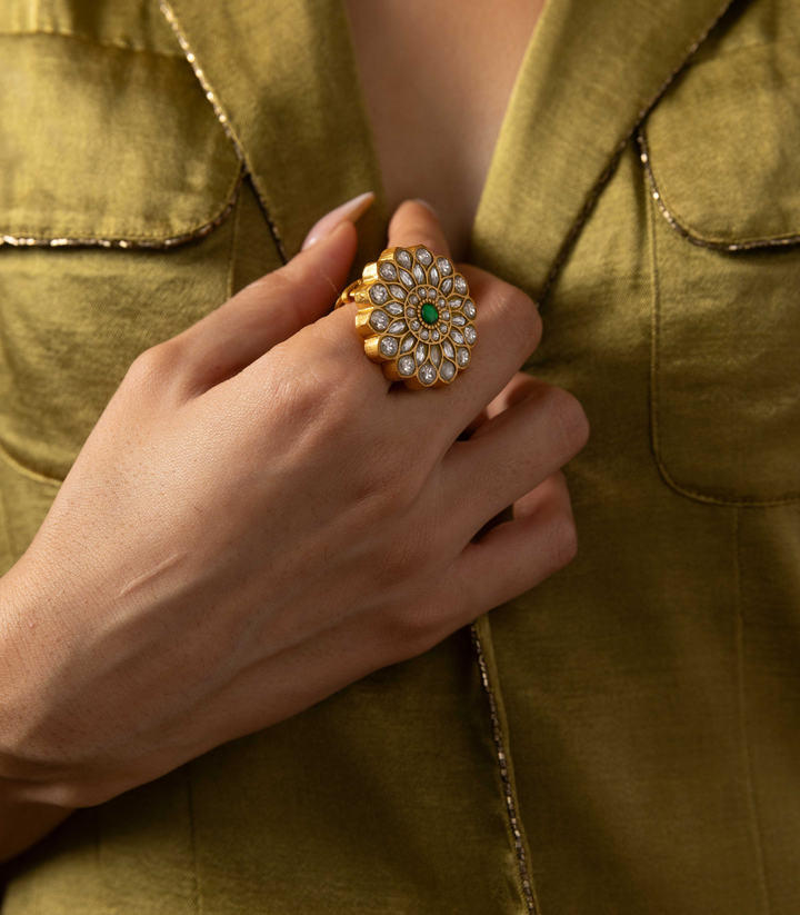 GEETA GREEN KUNDAN RING