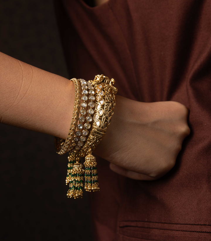 REENA ANTIQUE FINISH POLKI BANGLES