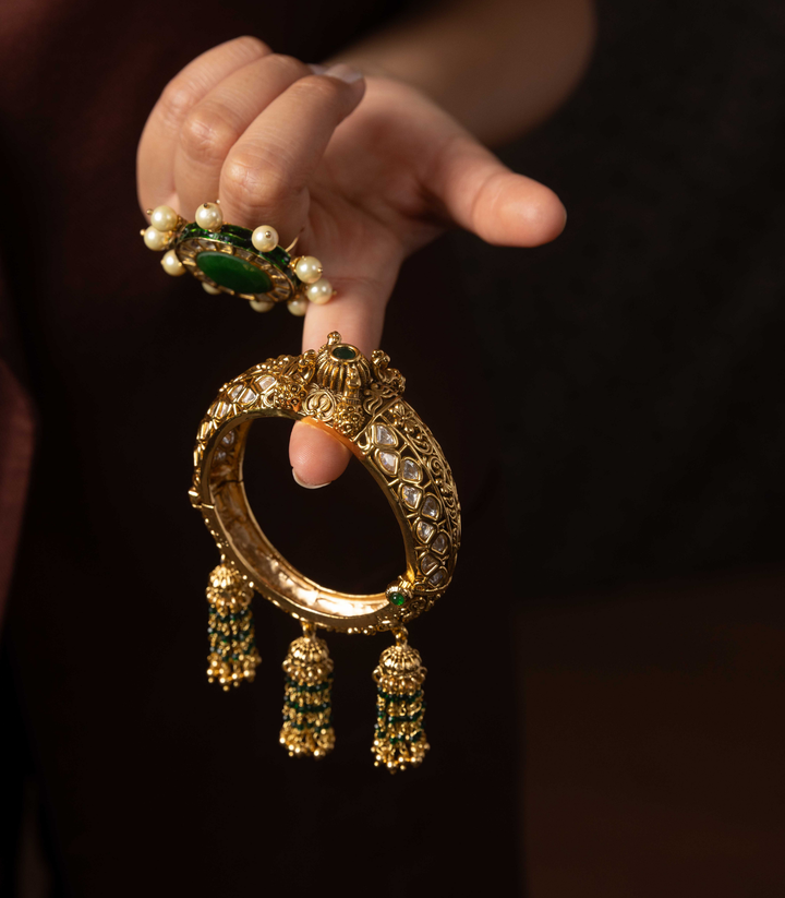 SHEETAL GREEN KUNDAN BANGLES