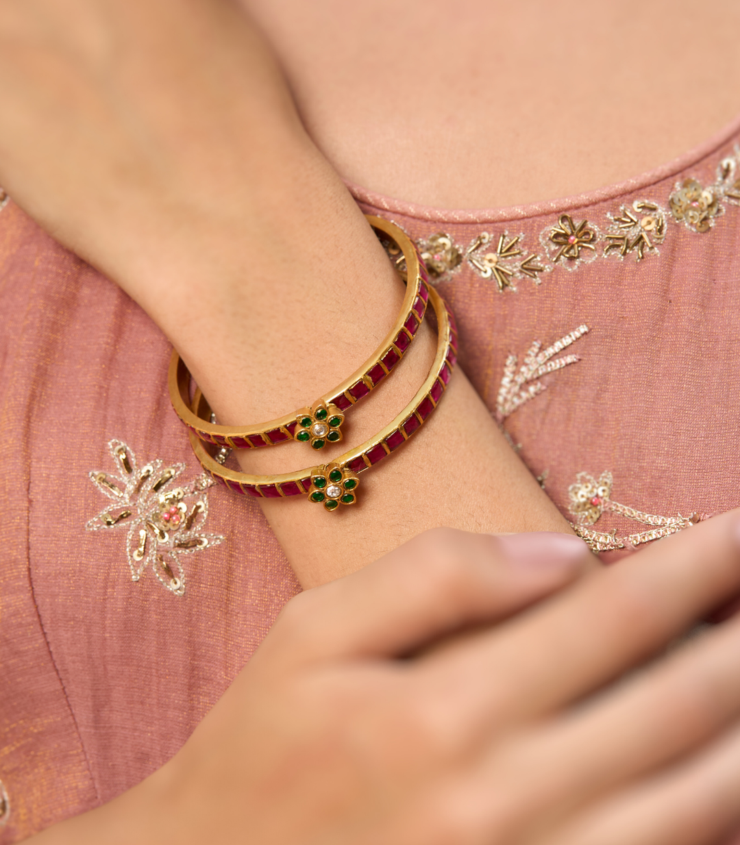 TANYA RED & GREEN  KUNDAN BANGLES