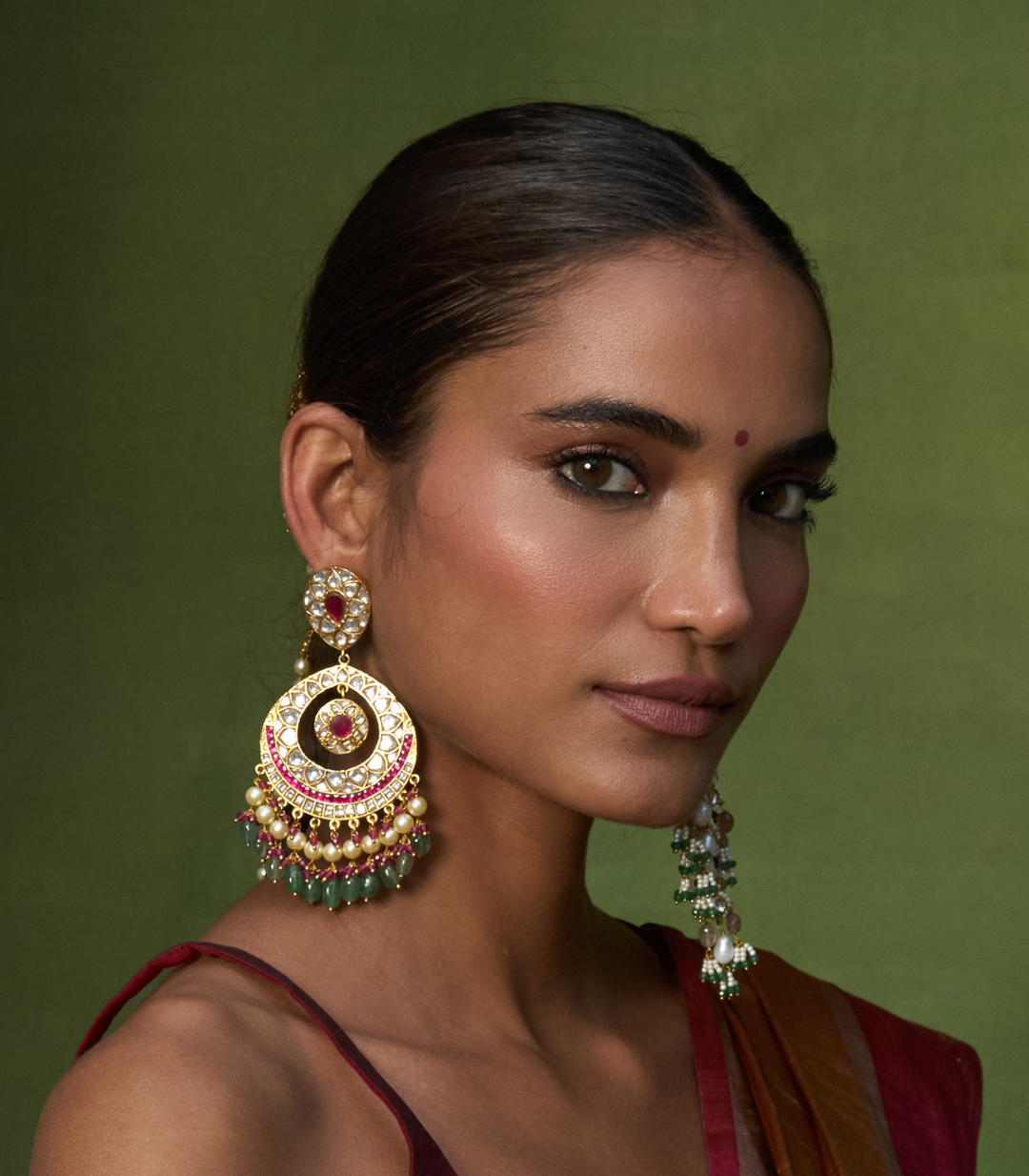 DEVISHA RED & GREEN KUNDAN CHANDBALI