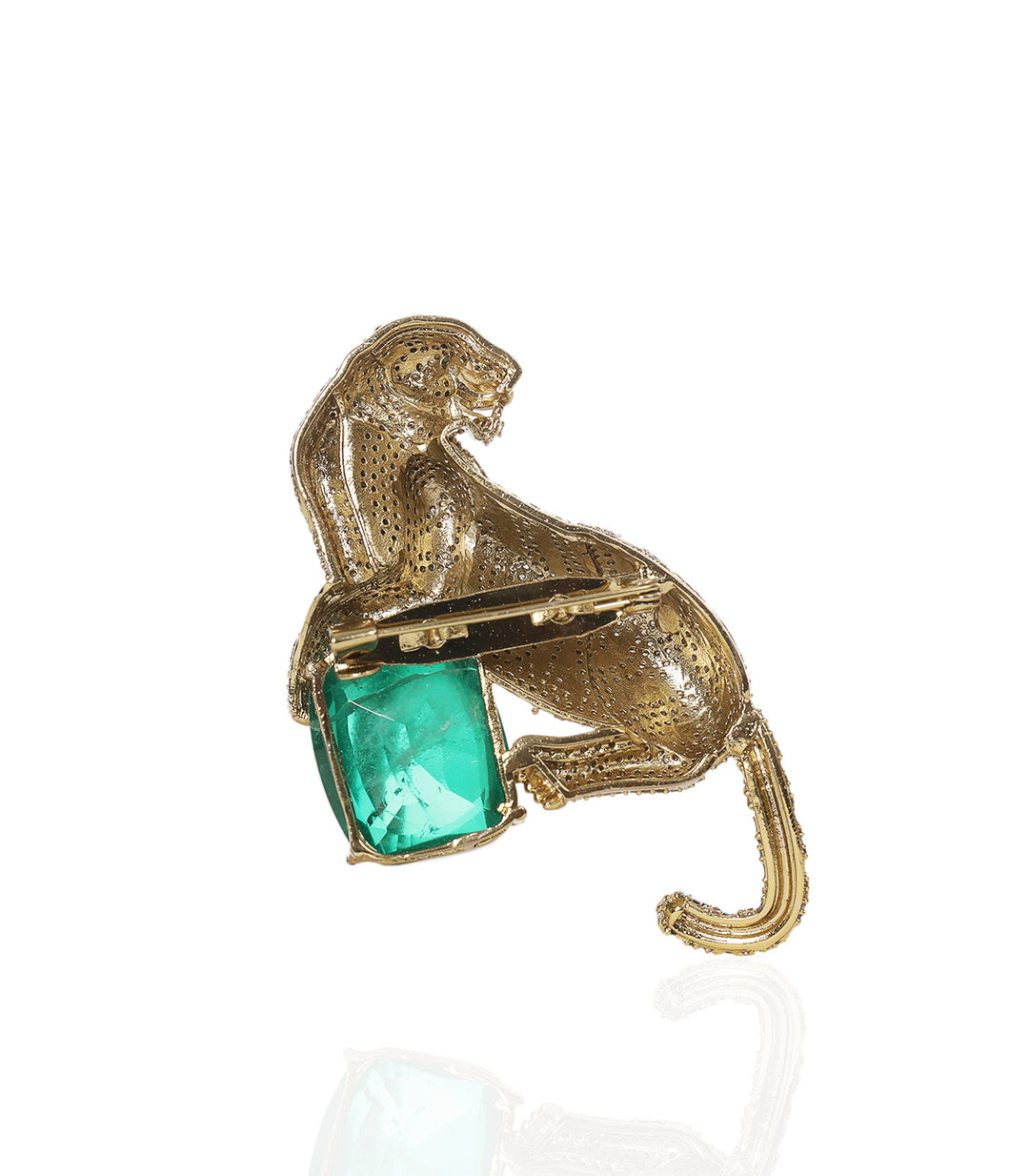 NIHARIKA GREEN MOISSANITE BROOCH