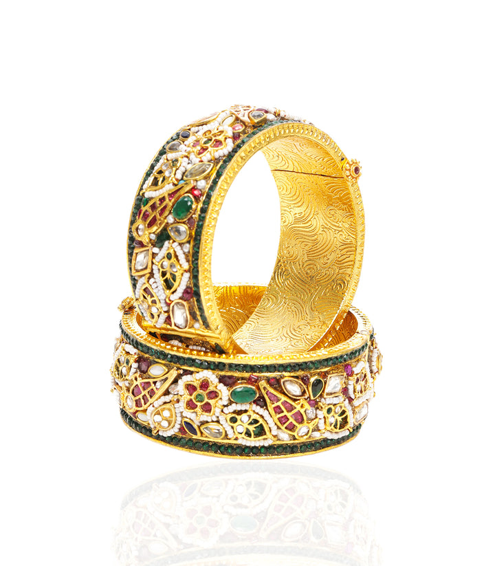 APARNA RED KUNDAN BANGLES