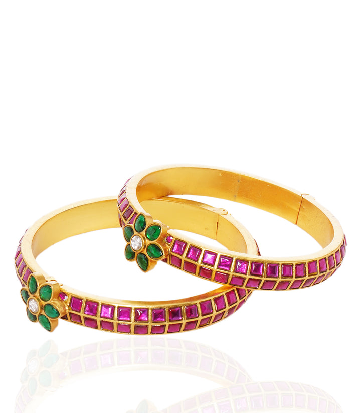 YASHI RED & GREEN  KUNDAN BANGLES