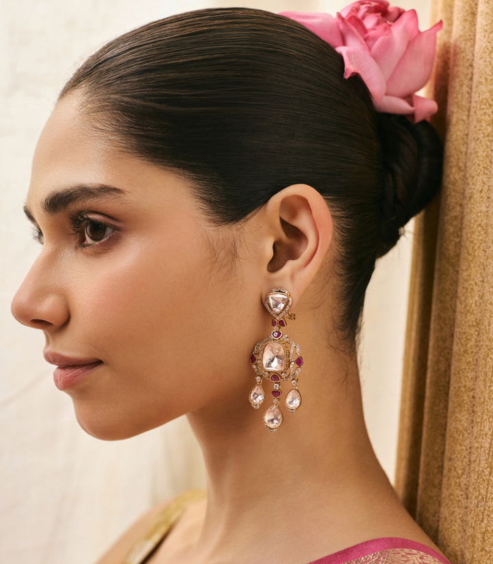 HEENA RED POLKI STATEMENT EARRING