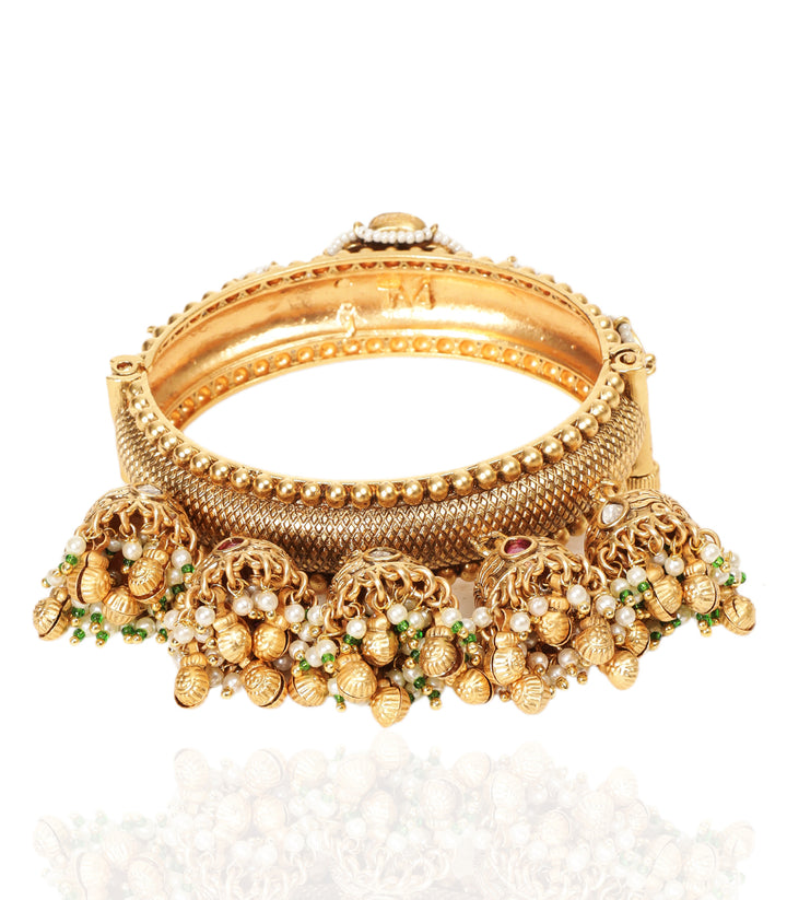NAVYA RED & GREEN KUNDAN BANGLES