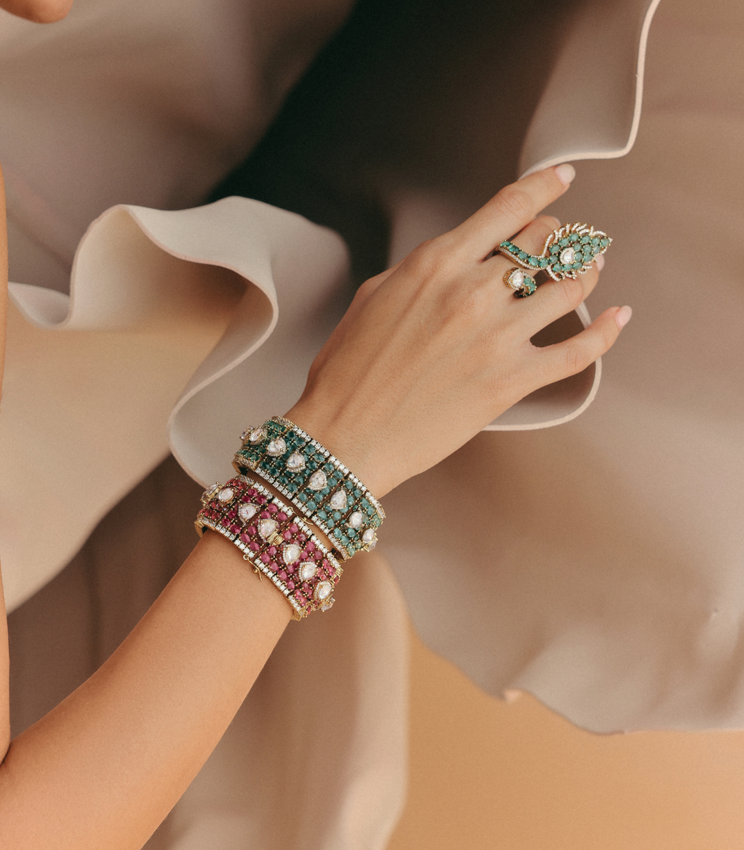 MOHANA GREEN ROSE CUT BRACELET