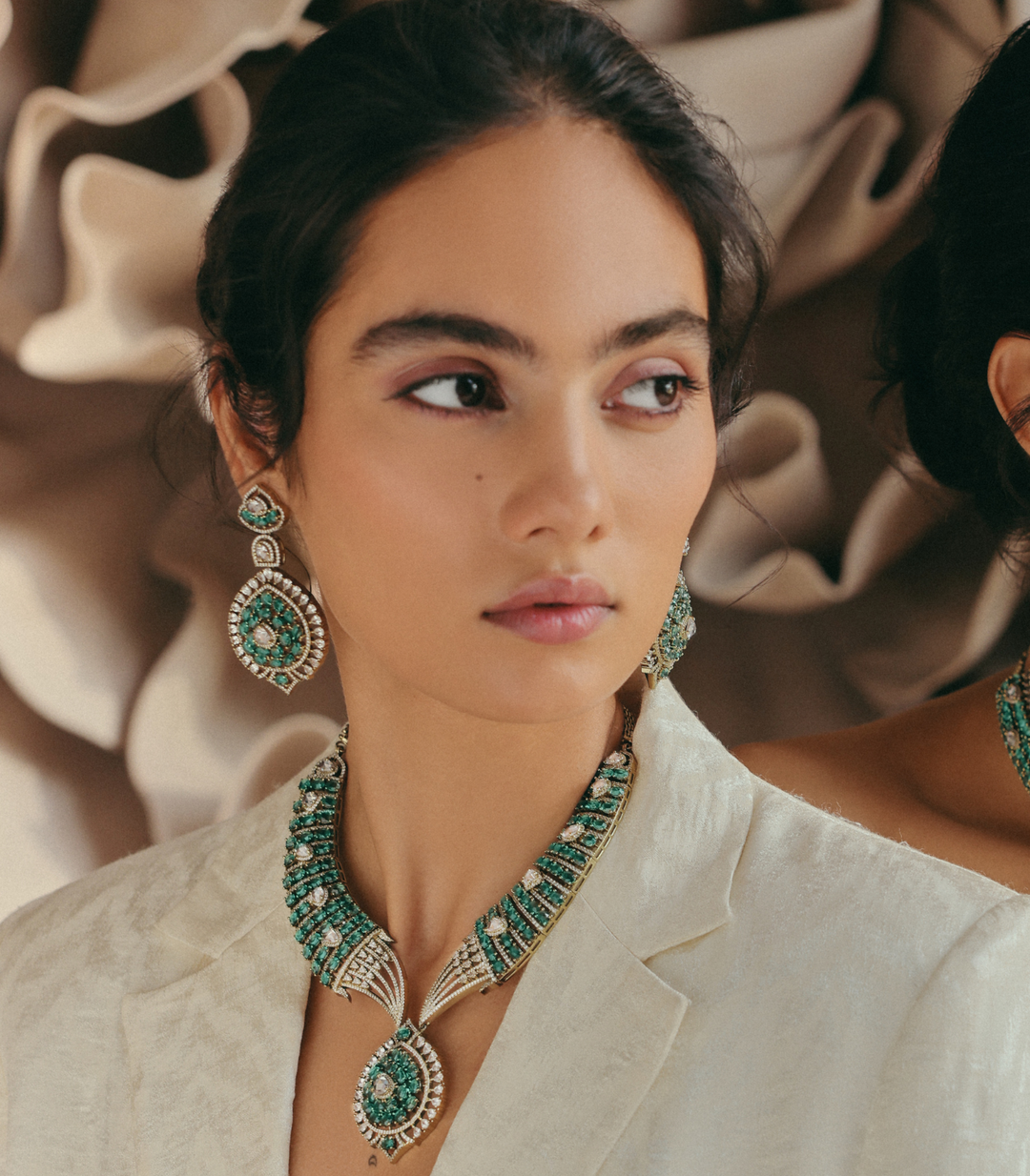 ANAYA GREEN ROSE CUT NECKLACE SET