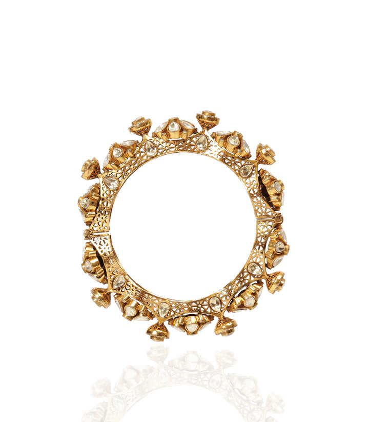 ESHNI GOLD PLATED MOISSANITE BANGLE