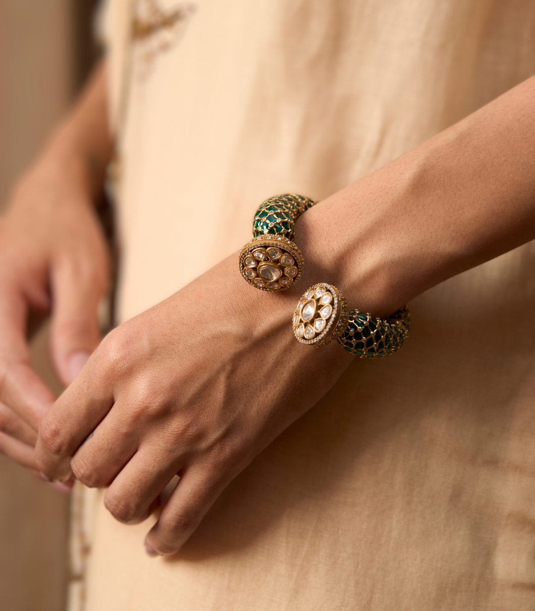 MIHIKA MINT POLKI BANGLES