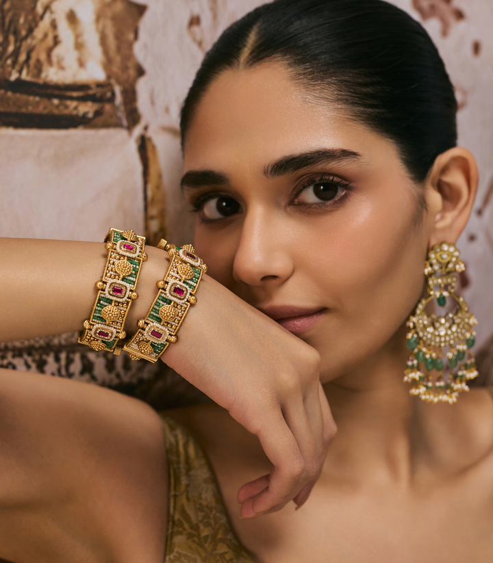 KIRAN RED & GREEN BANGLES