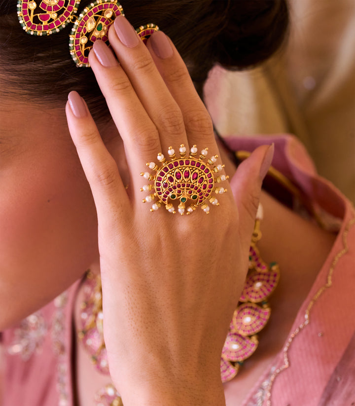 GARIMA RED & GREEN  KUNDAN RING