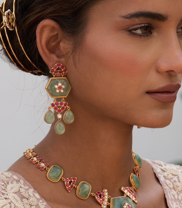 MAITREYI GREEN KUNDAN LONG NECKLACE