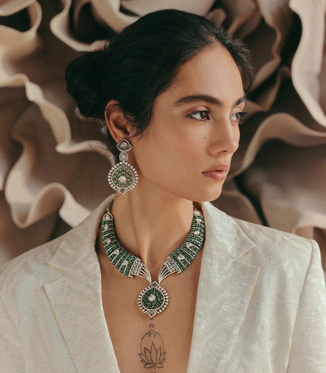 ANAYA GREEN ROSE CUT NECKLACE SET