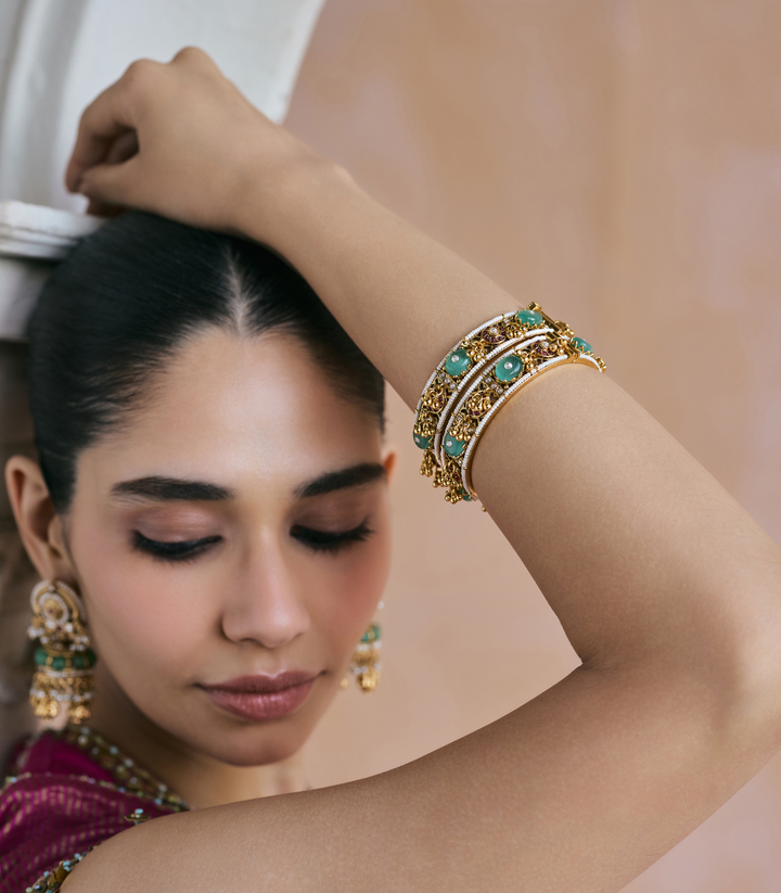 NEHA RED & MINT BANGLES