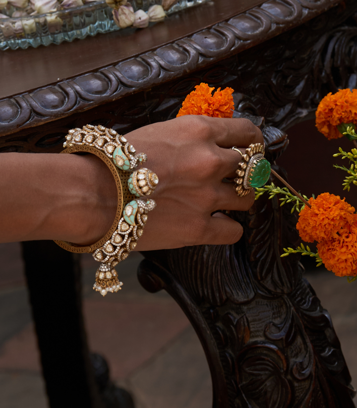 VAJRA MINT POLKI BANGLES