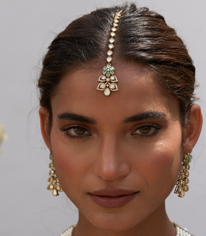 AARZA GREEN KUNDAN NECKLACE SET