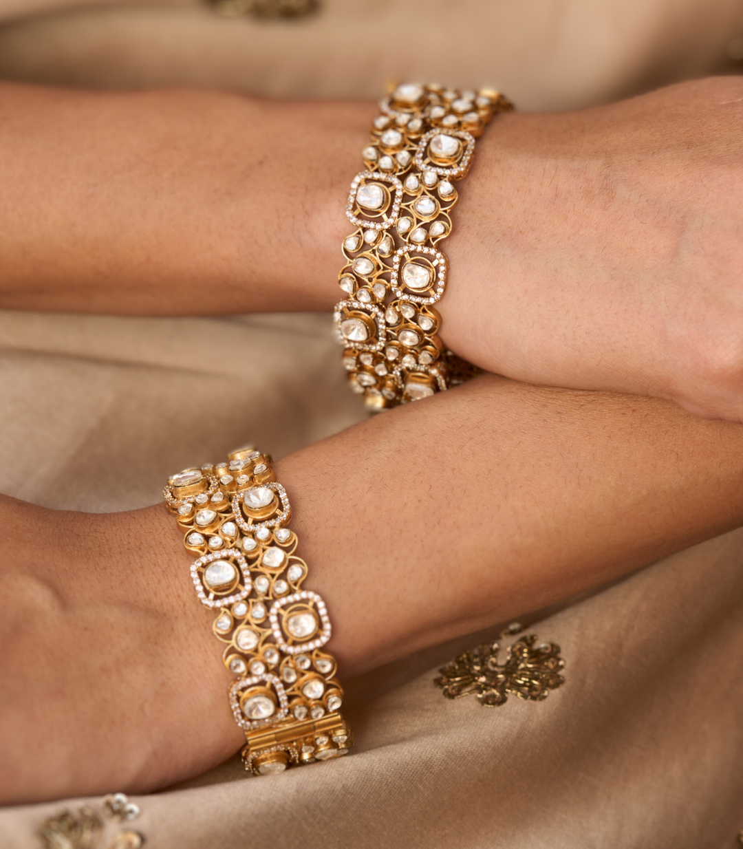 AARTI GOLD PLATED  KUNDAN BANGLES